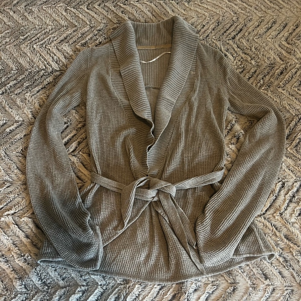 Lululemon sweater